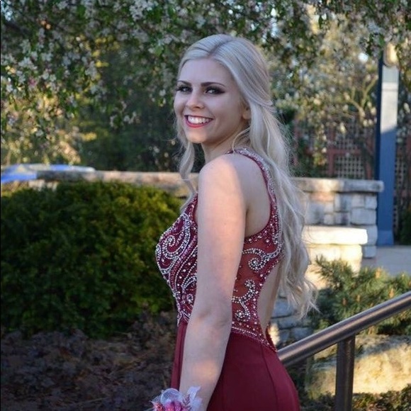 Meet your Posher, Jillian - Picture 4 of 10